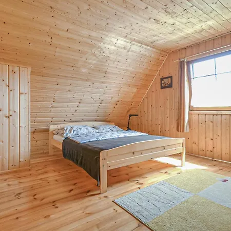 2 Bedroom Gorgeous Home In Dabki, Bobolin Casa vacanze