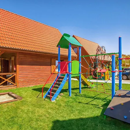 2 Bedroom Gorgeous Home In Dabki, Bobolin * Bobolin